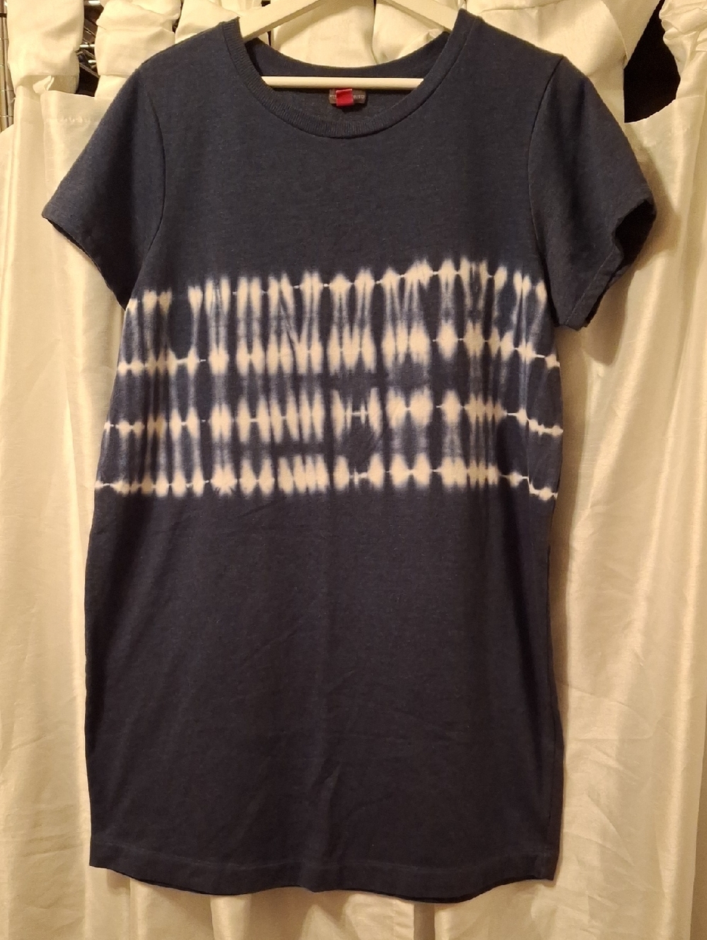 Vince Camuto Navy Dress with Red Size Tag